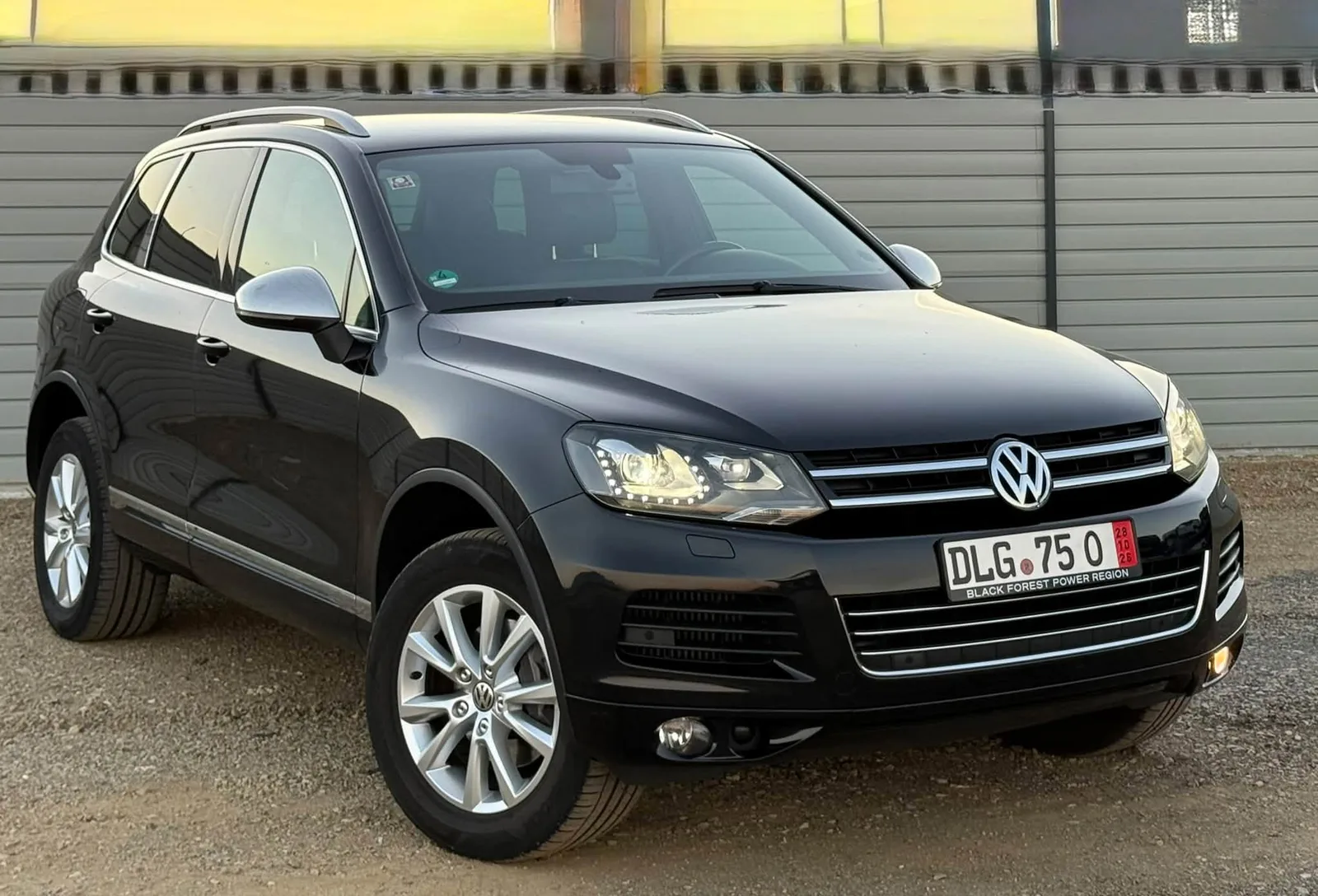 Volkswagen Touareg 3.0 TDI V6, 245 CP, 2012